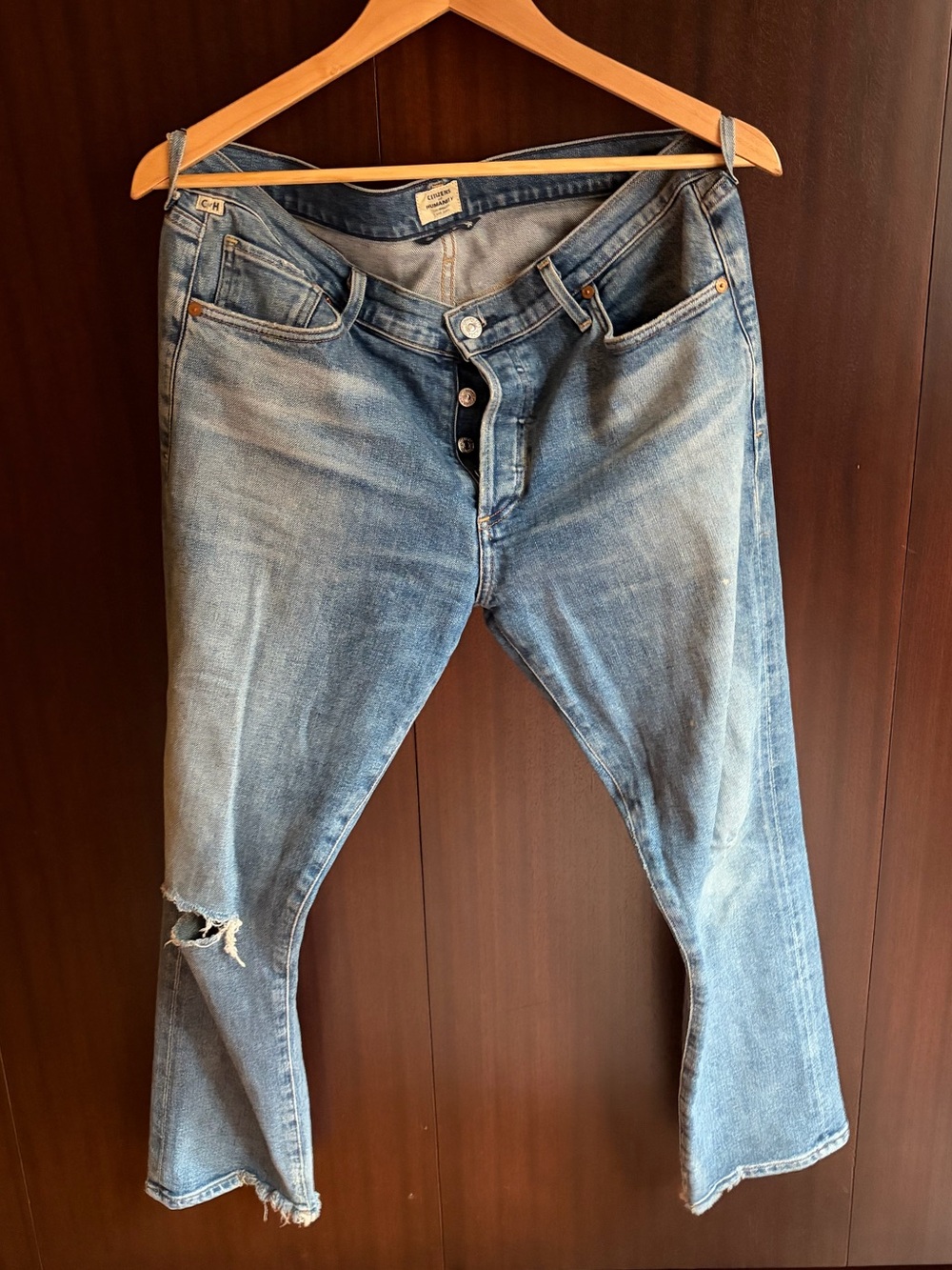 Citizens of Humanity mid-rise straight leg distressed jeans great condition